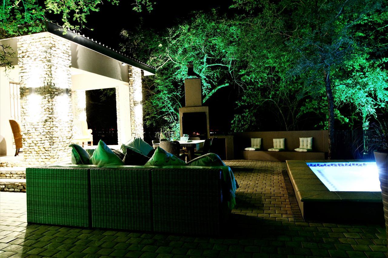 Luvivane Luxury Villa & Cottage Marloth Park Exterior photo